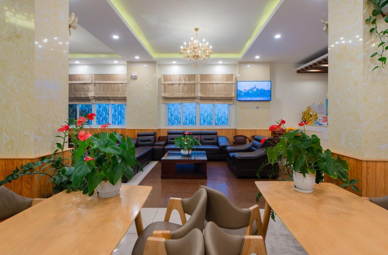 Duy Vinh Hotel Dalat Buitenkant foto