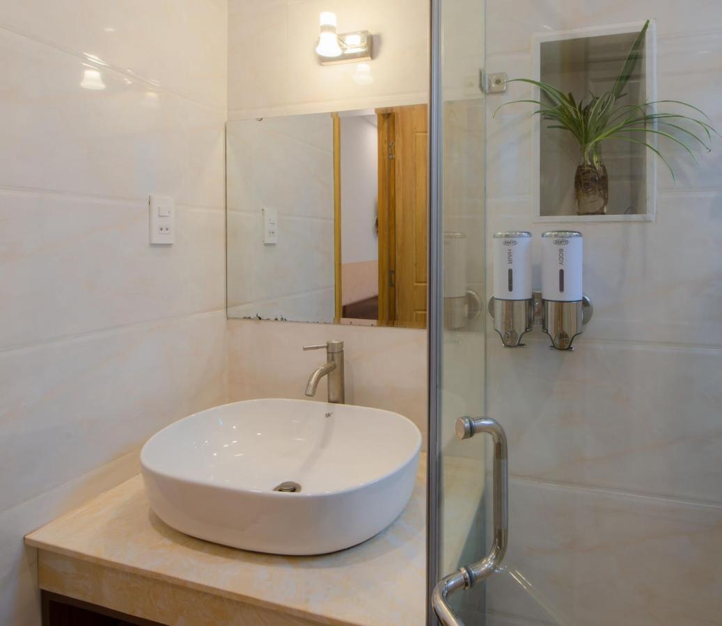 Duy Vinh Hotel Dalat Buitenkant foto